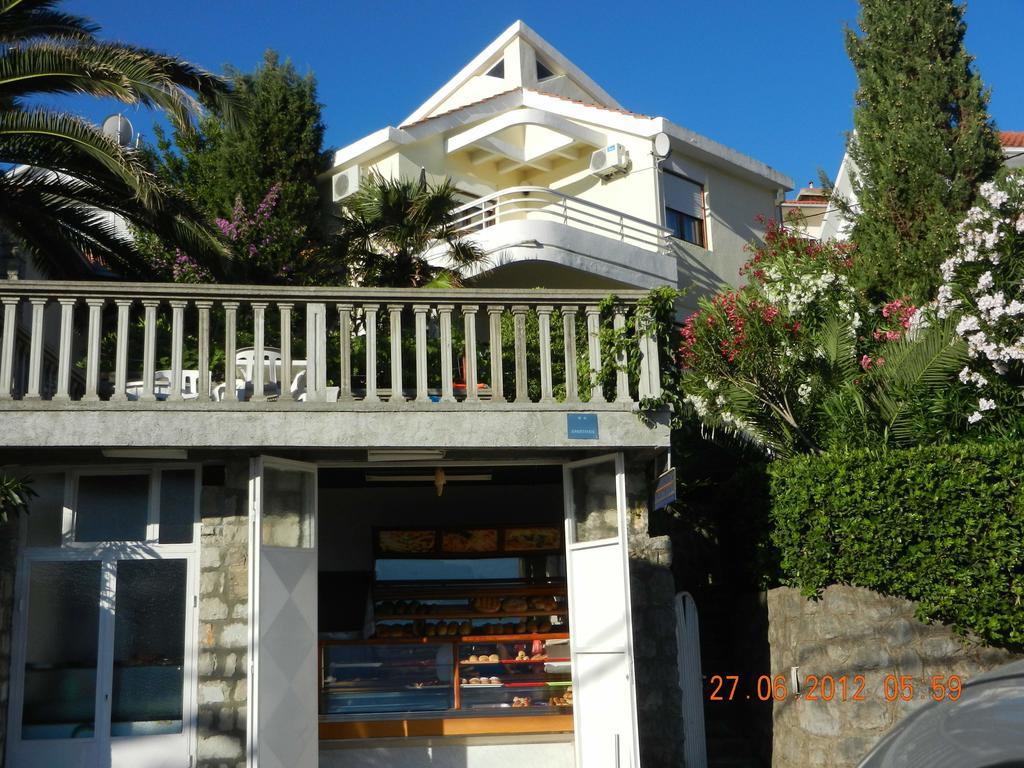 Apartments Sino More Tivat Buitenkant foto