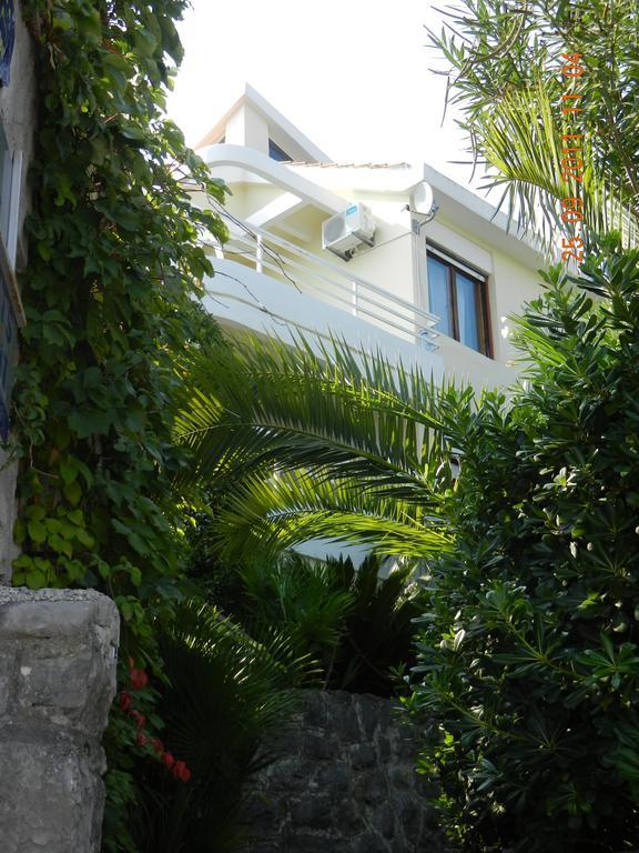Apartments Sino More Tivat Buitenkant foto