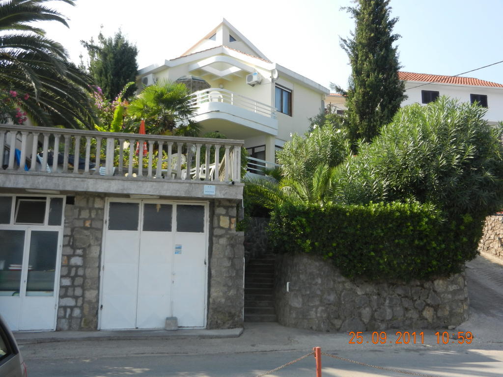 Apartments Sino More Tivat Buitenkant foto