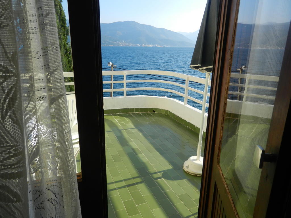 Apartments Sino More Tivat Kamer foto