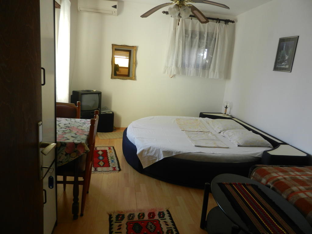 Apartments Sino More Tivat Kamer foto