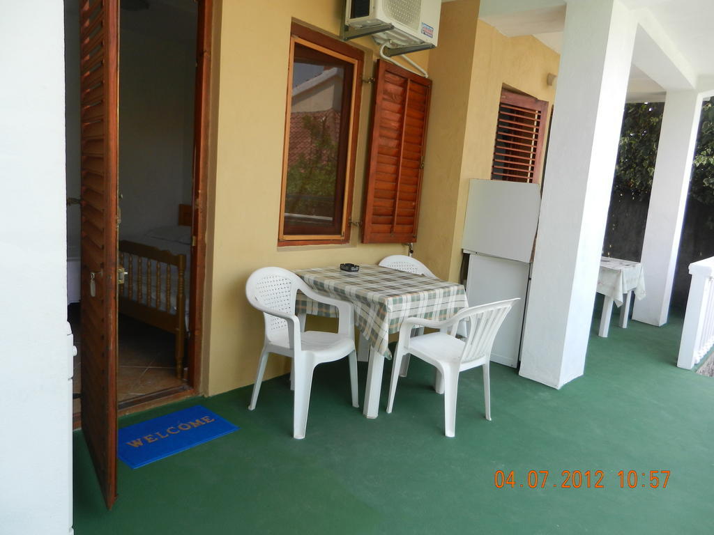Apartments Sino More Tivat Buitenkant foto